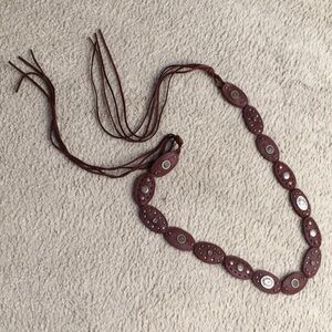 FREE PEOPLE/“WHISKEY”COLOR LEATHER & SILVER CONCHO BELT/NEW